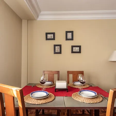 Grande Luminoso, Garaje, Arena, Casco Viejo