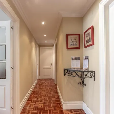 Grande Luminoso, Garaje, Arena, Casco Viejo *