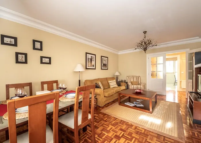 Grande Luminoso, Garaje, Arena, Casco Viejo * Bilbao