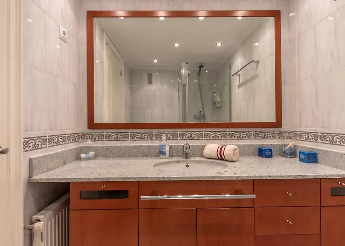 Appartement Grande Luminoso, Garaje, Arena, Casco Viejo *