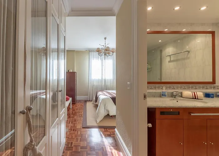 Grande Luminoso, Garaje, Arena, Casco Viejo Appartement Bilbao