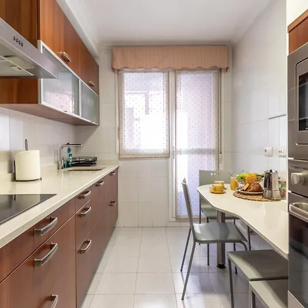 Grande Luminoso, Garaje, Arena, Casco Viejo Apartman