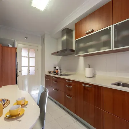 Grande Luminoso, Garaje, Arena, Casco Viejo Apartman *