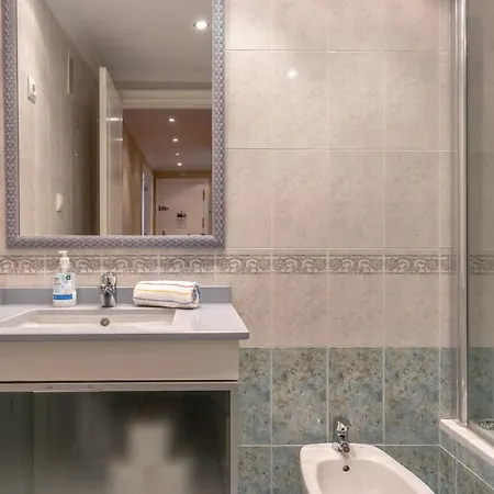 Grande Luminoso, Garaje, Arena, Casco Viejo Apartman *