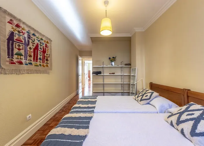 Apartament Grande Luminoso, Garaje, Arena, Casco Viejo