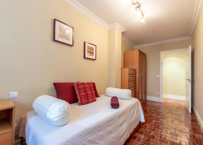 Apartament Grande Luminoso, Garaje, Arena, Casco Viejo Bilbao