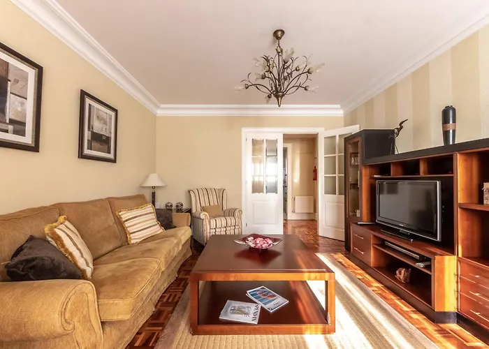 Apartament Grande Luminoso, Garaje, Arena, Casco Viejo *