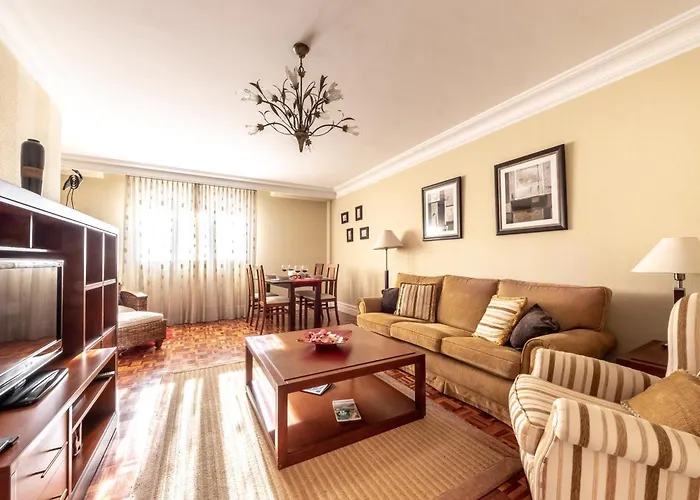 Apartament Grande Luminoso, Garaje, Arena, Casco Viejo Bilbao