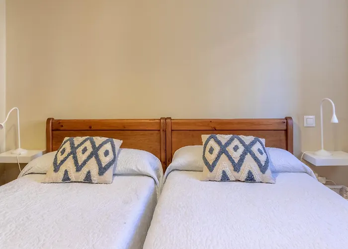 Apartament Grande Luminoso, Garaje, Arena, Casco Viejo