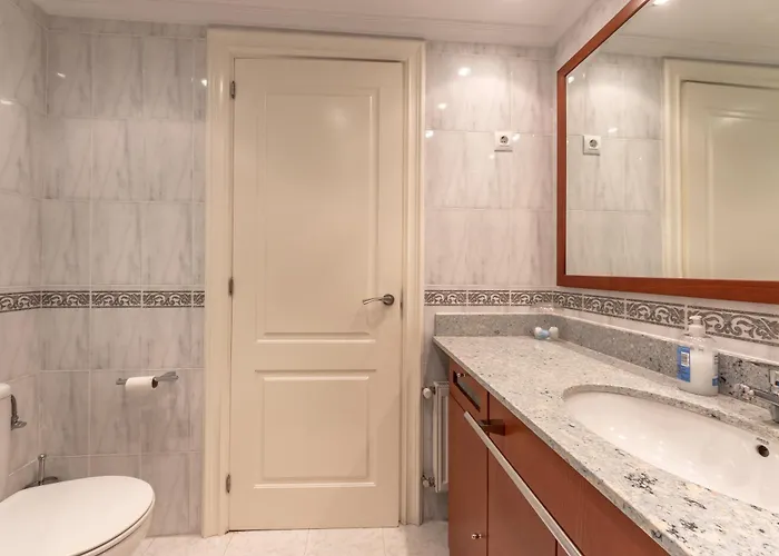 Grande Luminoso, Garaje, Arena, Casco Viejo Bilbao